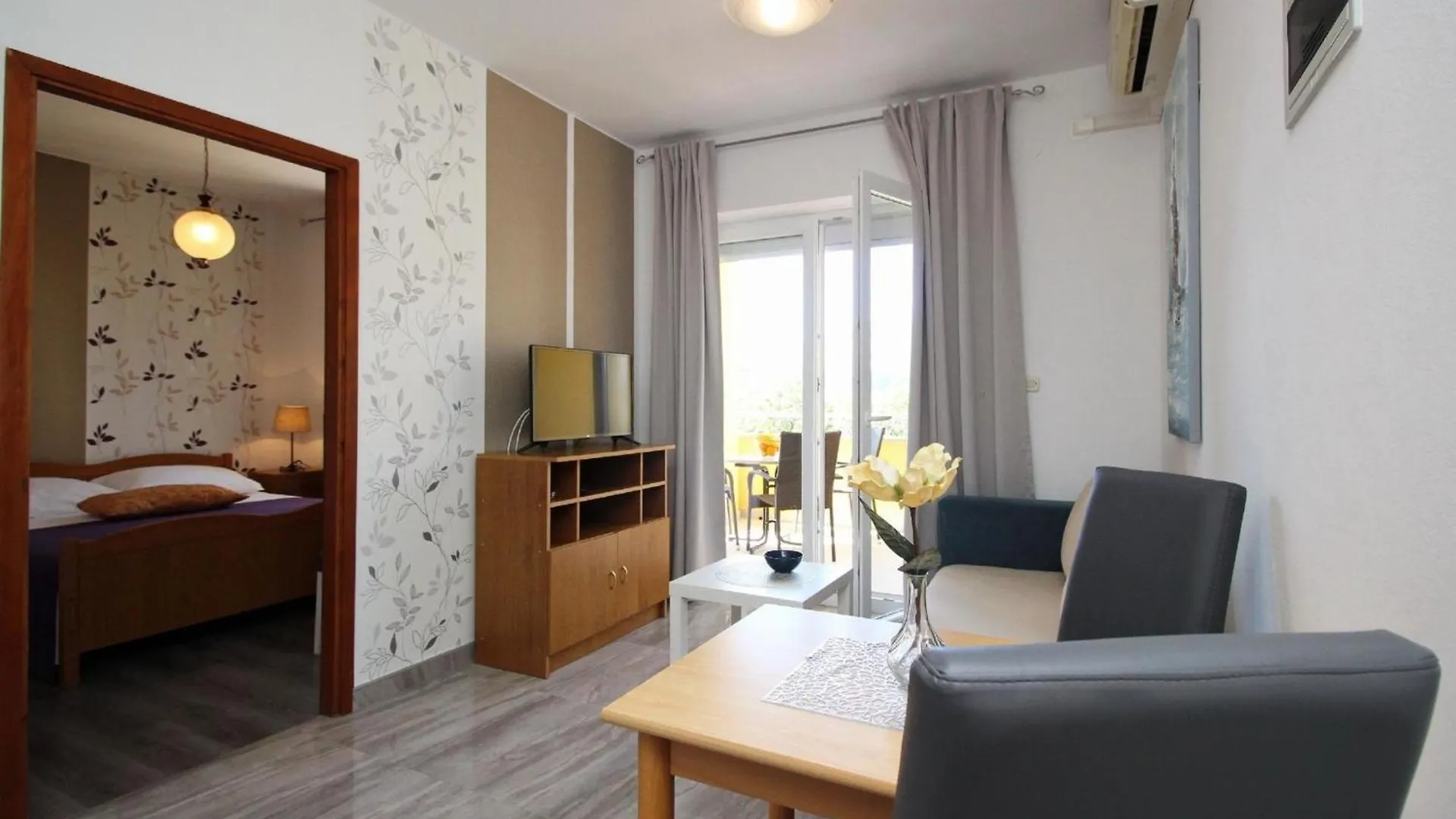 Gemuetliches Appartement In Baska Mit Eigenem Balkon Croatia